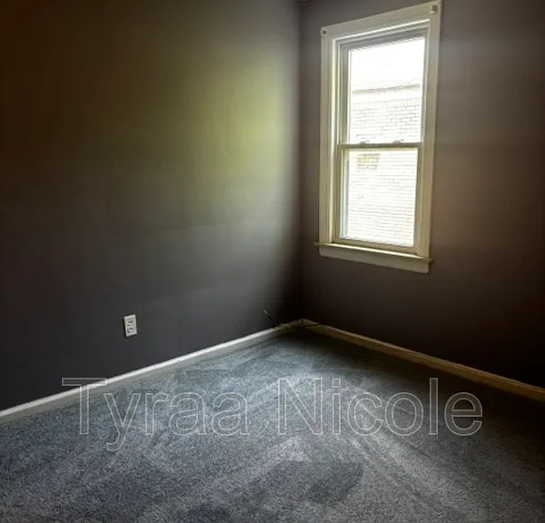 1931 Ewald Cir — Photo 13