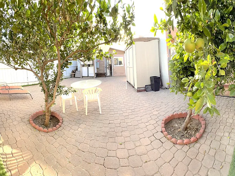 3687 Cherokee Ave — Photo 3
