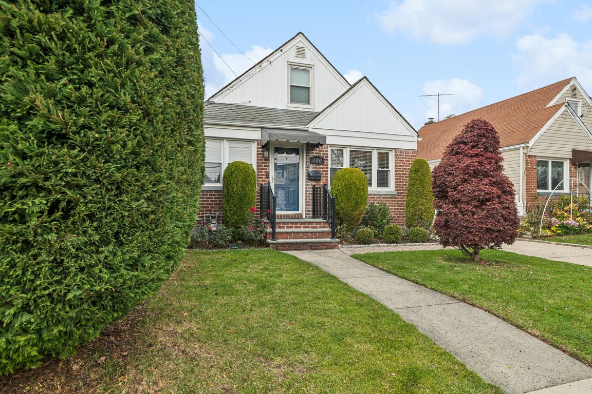 Jefferson Pl-S2211-001.jpg