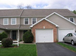 4057 Buttonwood Dr, Mount Joy, PA 17552