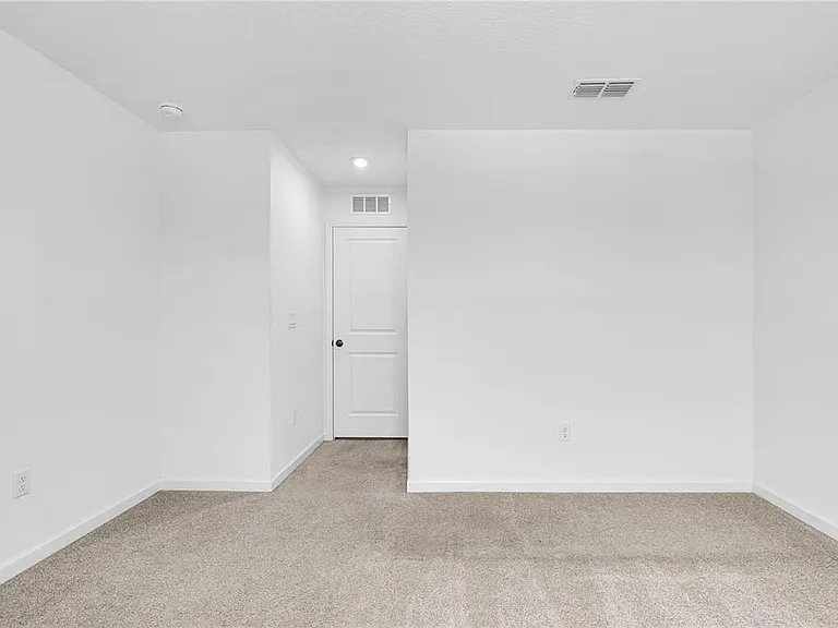 1100 Lakeshore Breeze Pl — Photo 19