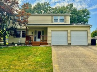 865 Ridgeview Dr, Medina, OH 44256