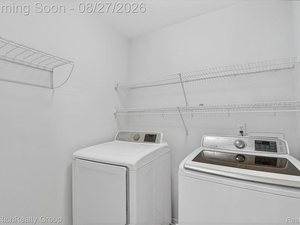 209 Amys Walk, photo 26