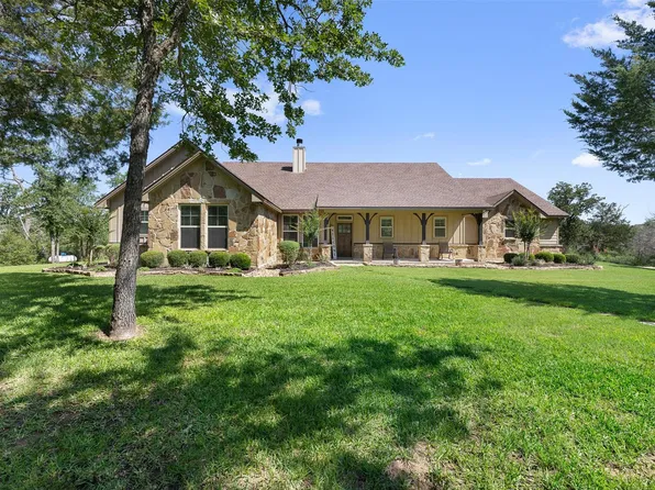 1306 22 Hills Rd, Gause, TX 77857