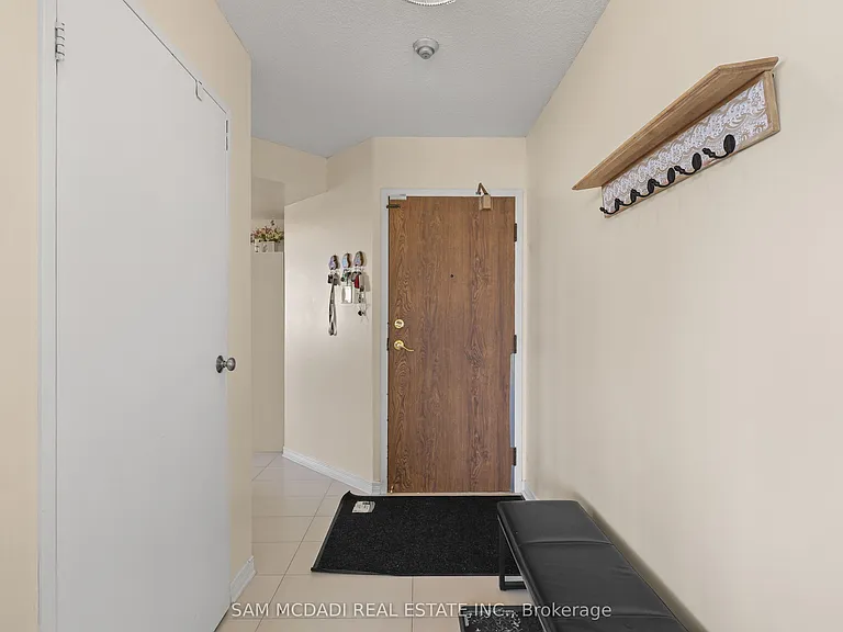550 Webb Dr #1803 — Photo 2