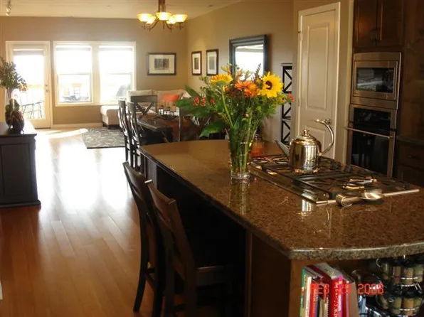 4256 S Corbett Ave #14, Portland, OR 97239