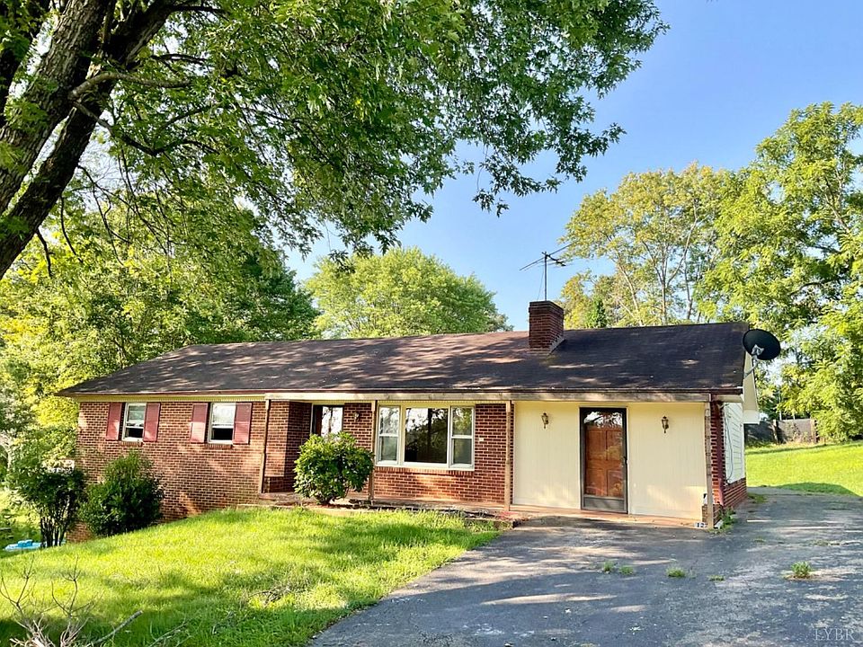 1st image of 127 Cloverdale Dr