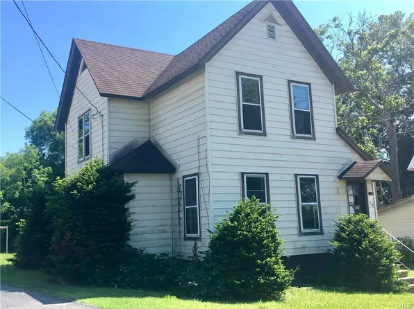 318 Furnace St, Carthage, NY 13619