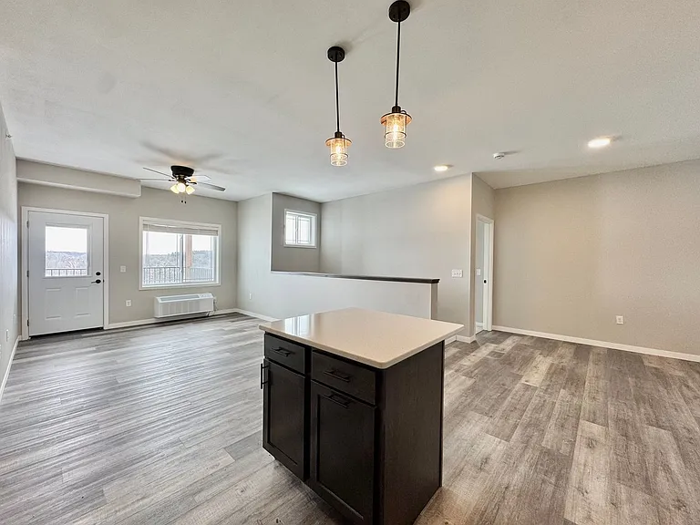 Latitude 45 — Photo 14