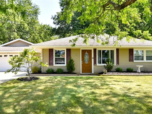 1307 Stearns St, Brunswick, OH 44212
