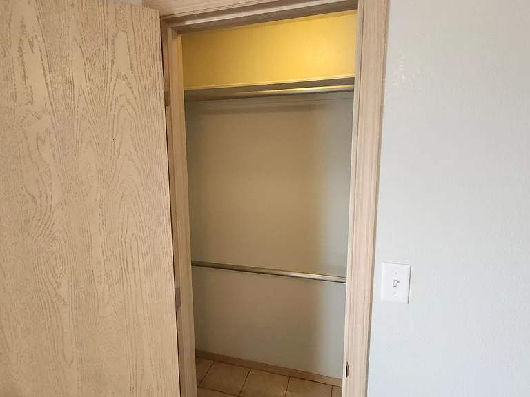 3318 N Detroit Ave — Photo 22