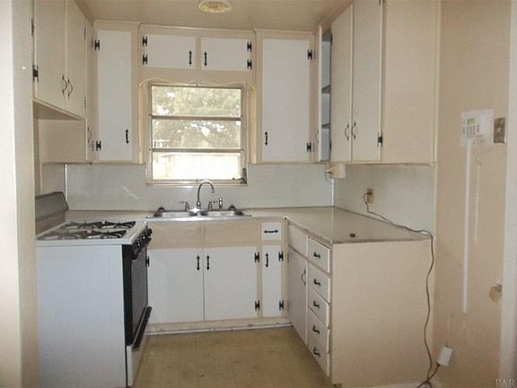 2nd image of 214 Saint Regis Dr