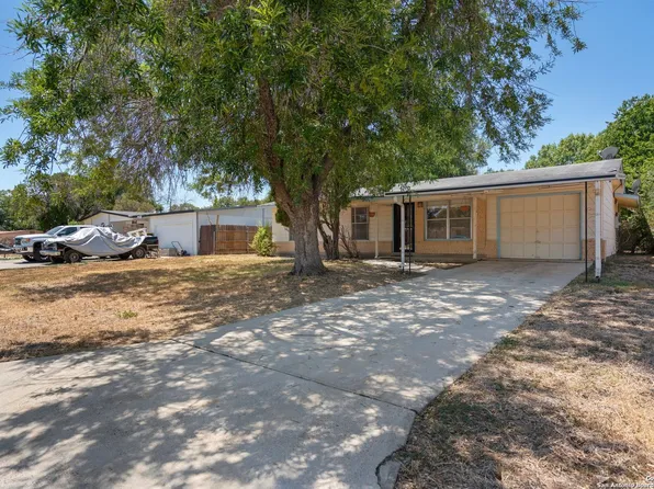 133 SCOTT AVE, Universal City, TX 78148