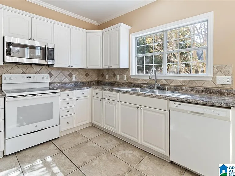 2148 Forest Lakes Ln — Photo 13