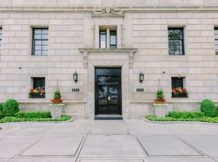 229 E Lake Shore Dr UNIT 5E, Chicago, IL 60611