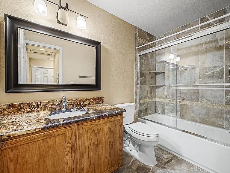 2073 W Hillside Ave — Photo 18