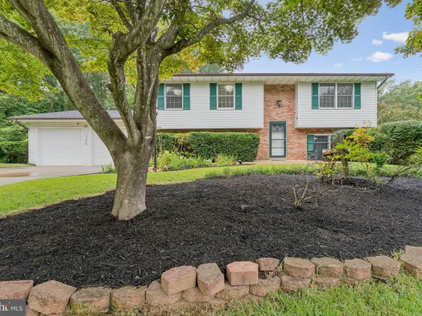 15085 Greenmount Dr, Woodbridge, VA 22193