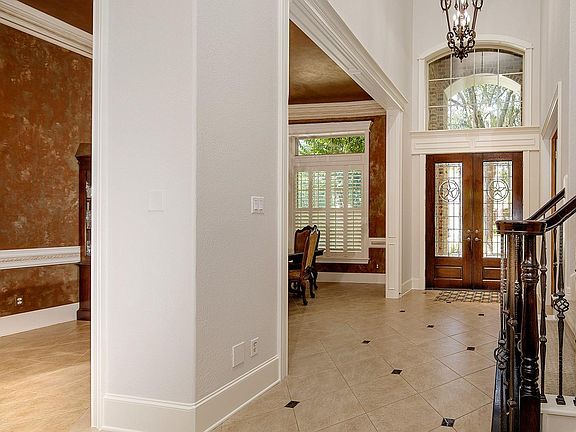 4th image of 26 Stanwick Pl