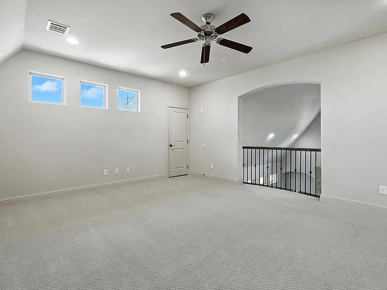 1621 Le Mans Ln — Photo 20