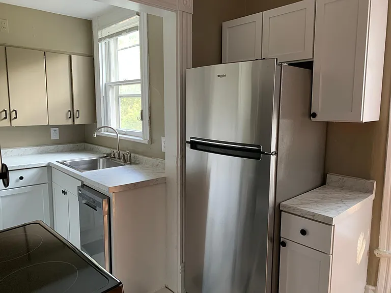 1016 Everett Ave #2 — Photo 8
