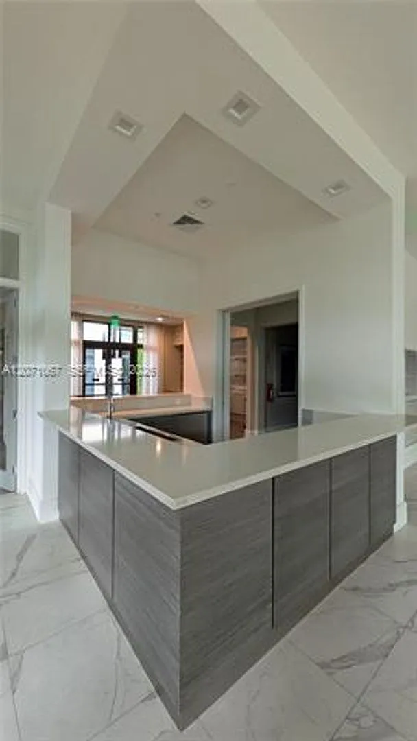 8001 NW 41st St cu-F-204, Doral, FL 33166 — Photo 1