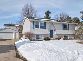 5121 20 1/2 Avenue Ln NW, Rochester, MN 55901