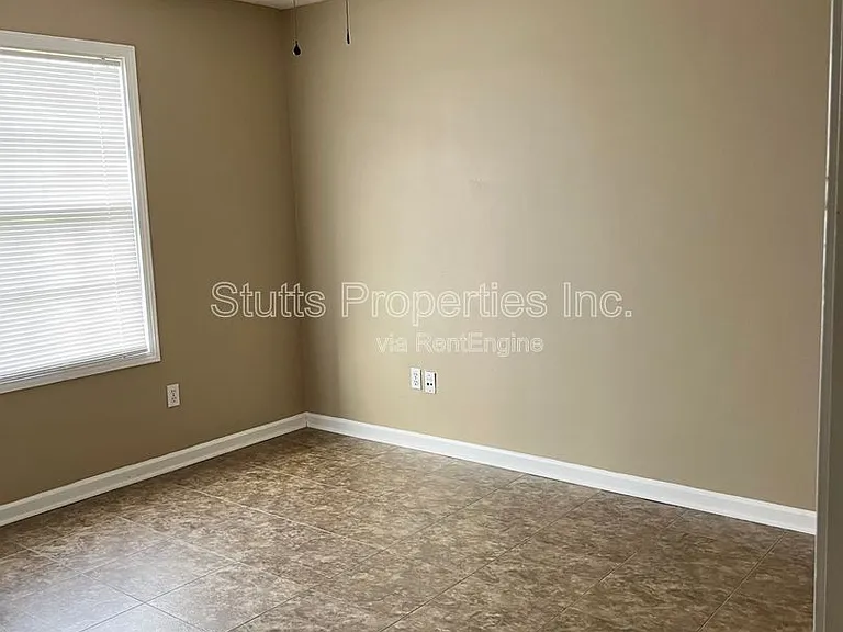 410 E Jackson Ave #D — Photo 4