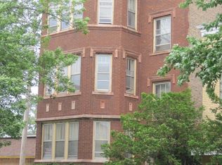 7555 N Claremont Ave APT 1, Chicago, IL 60645