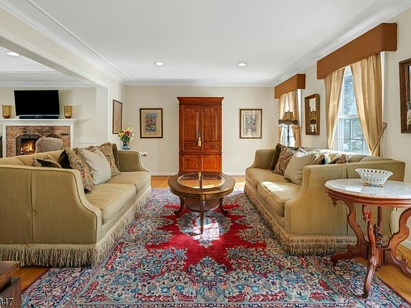 5th image of 115 Berkeley Circle