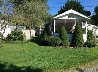 332 Aqua Vista Loop #332/324, Waynesville, NC 28785