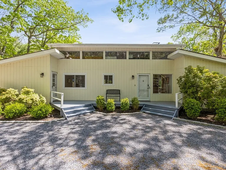 Shorewood Dr — Photo 4