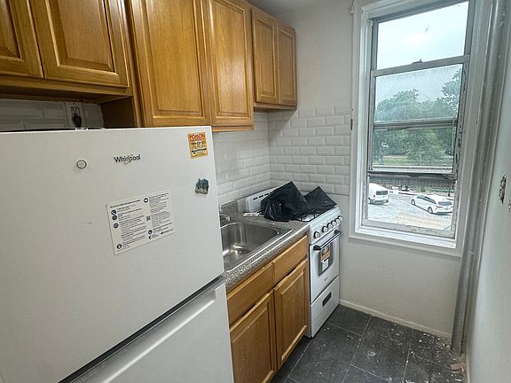 5th image of 3535 Dekalb Ave #5GG