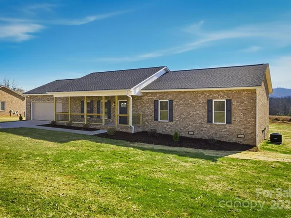 950 Amherst Rd, Morganton, NC 28655