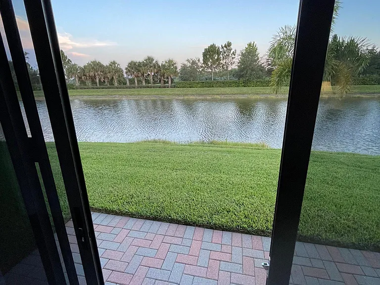 5447 Useppa Dr — Photo 25