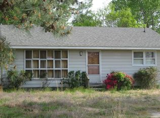 61 Twin Cedar Ln, Reedville, VA 22539