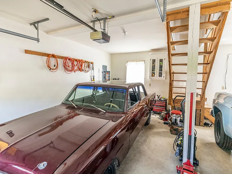 604 Wilder Dr — Photo 40
