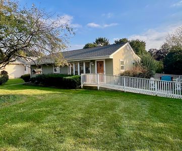 1351 Cottonwood Ln, Crystal Lake, IL, 60014