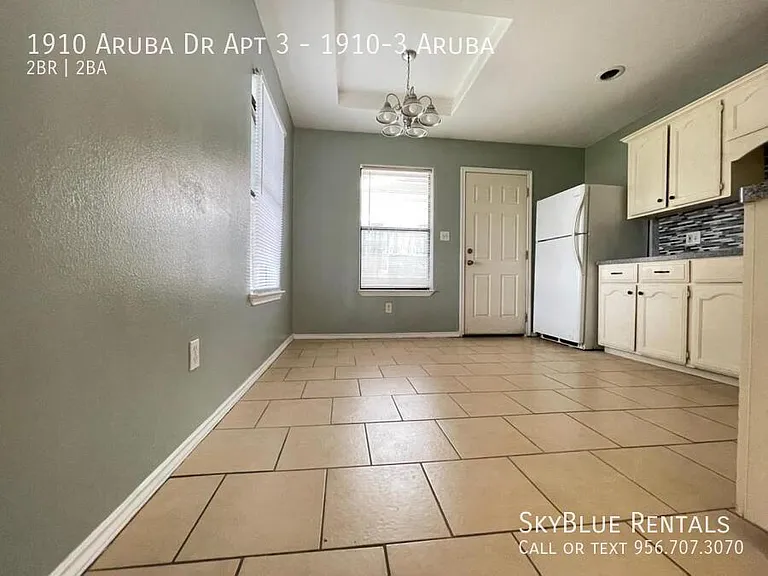 1910 Aruba Dr #3 — Photo 2