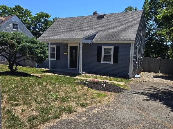 2306 Fort Dr, Alexandria, VA 22303