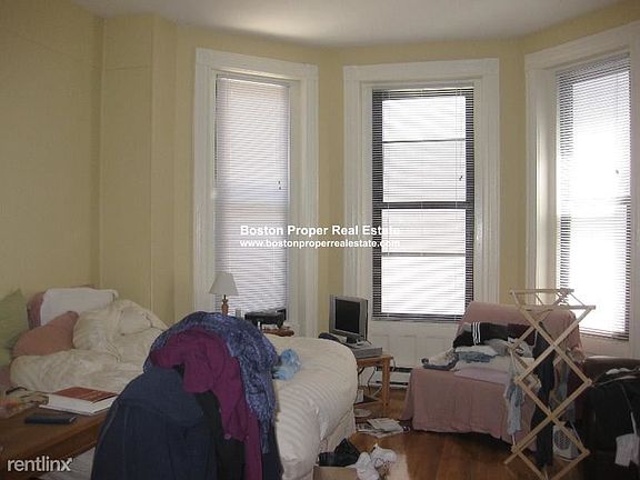 51 Gloucester #22 Boston - Back Bay Unit Photo 2