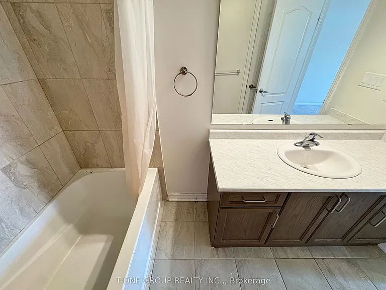 107 Luzon Ave #B — Photo 13