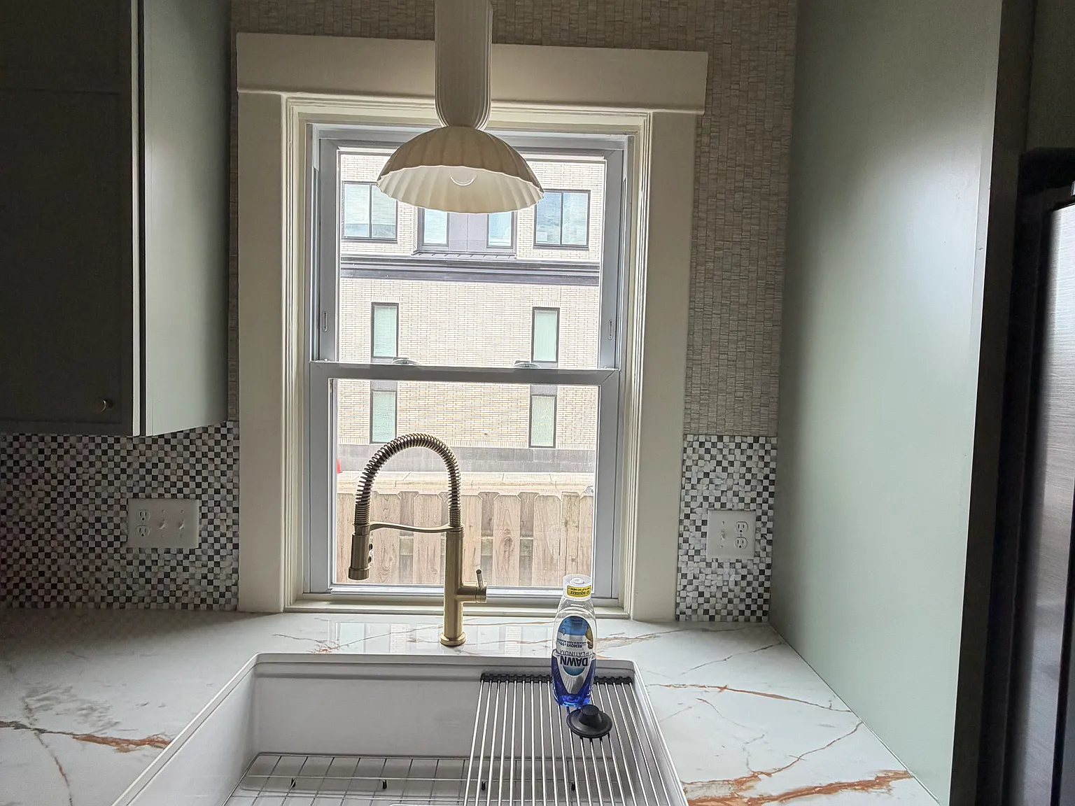 3 bed, 1.5 bath, 1700 sqft, $3,300 — Photo 3