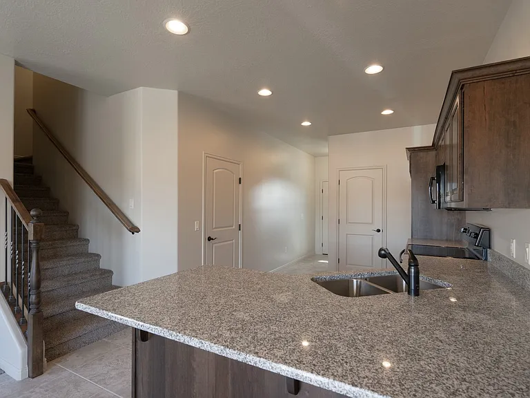 370 W Buena Vista Blvd #111 — Photo 14