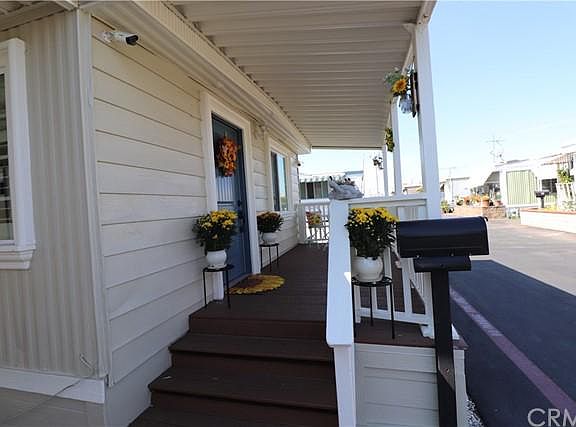 4th image of 1517 Merced Ave Space 8
