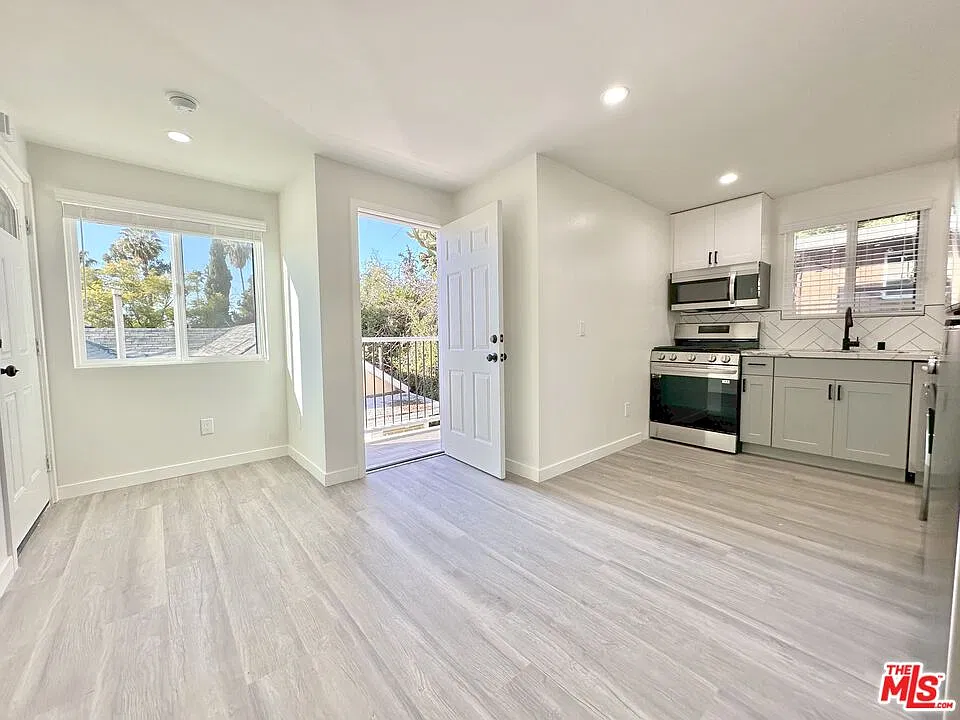 1637 Micheltorena St #1635-1/2