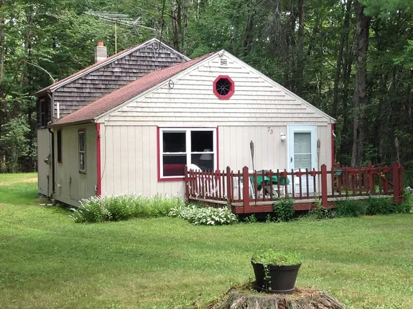 73 Porcupine Ct, Becket, MA 01223