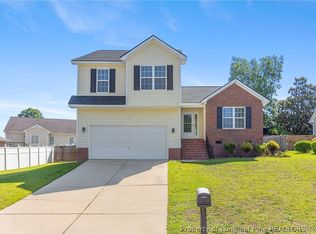 1009 Bugle Call Dr, Fayetteville, NC 28314