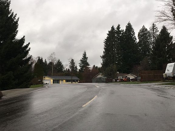5th image of 2524 120th Dr NE