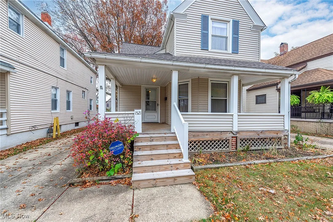 1521 Newman Ave photo 1