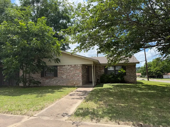 702 Karen St, Copperas Cove, TX 76522